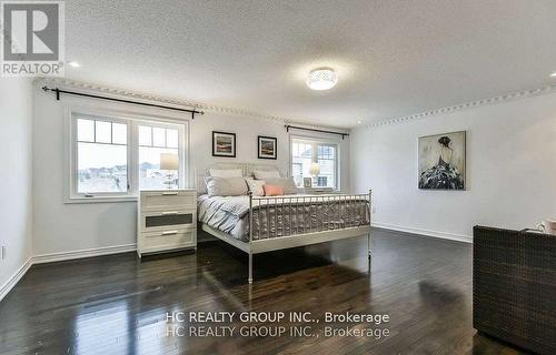 47 Philips Lake Court, Richmond Hill, ON - Indoor Photo Showing Bedroom
