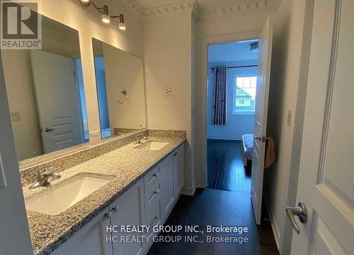 47 Philips Lake Court, Richmond Hill, ON - Indoor Photo Showing Bathroom