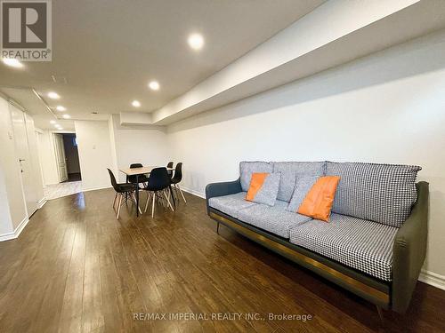 Bsmt - 254 Browndale Crescent, Richmond Hill, ON - Indoor