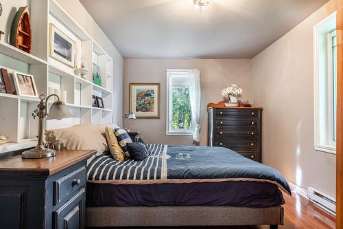 Bedroom - 185 Rue Roger-Vanier, Venise-En-Québec, QC - Indoor Photo Showing Bedroom