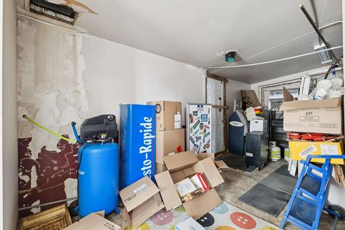 Rangement - 283 Rue Victoria, Thurso, QC - Indoor