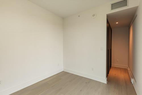 Chambre à coucher - 703-1000 Rue André-Prévost, Montréal (Verdun/Île-Des-Soeurs), QC - Indoor Photo Showing Other Room