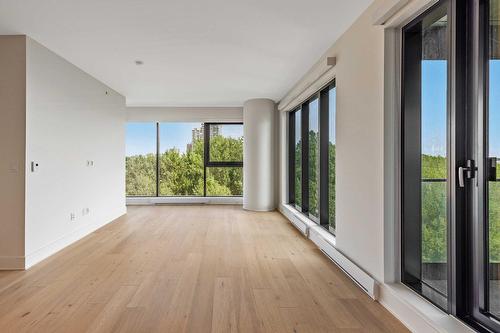 Salon - 703-1000 Rue André-Prévost, Montréal (Verdun/Île-Des-Soeurs), QC - Indoor Photo Showing Other Room