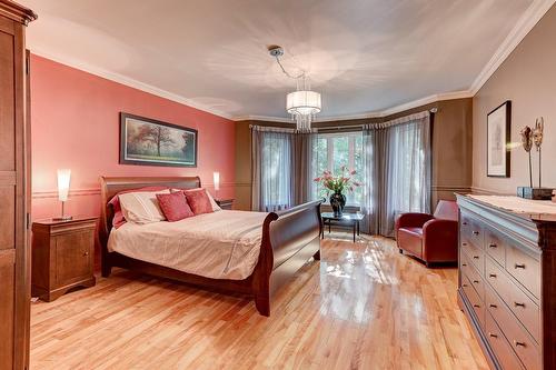 Chambre à coucher principale - 122 Rue Jean-De Ronceray, Carignan, QC - Indoor Photo Showing Bedroom