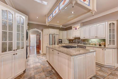 Cuisine - 122 Rue Jean-De Ronceray, Carignan, QC - Indoor Photo Showing Kitchen