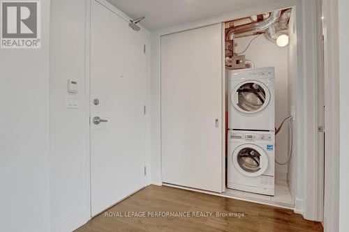 Primary bedroom virtually staged - 413 - 7 Marquette Avenue, Ottawa, ON - Indoor Photo Showing Bedroom