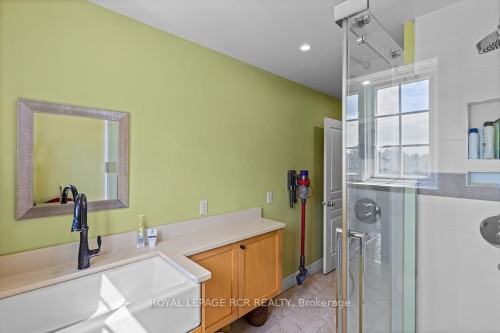 5706 Third Line, Erin, ON - Indoor Photo Showing Bathroom