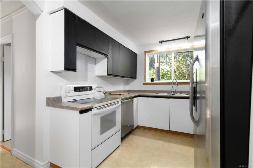 A-3365 Painter Rd, Colwood, BC 