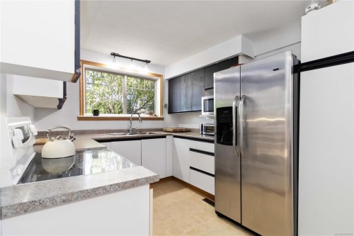 A-3365 Painter Rd, Colwood, BC 