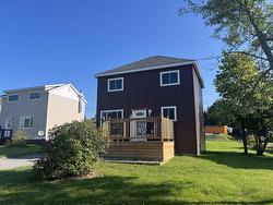 61 Stevens Avenue  Marathon, ON P0T 2E0