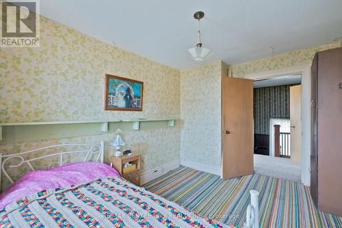14 James Street, Strathroy-Caradoc (Nw), ON - Indoor Photo Showing Bedroom