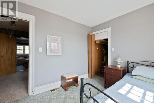 14 James Street, Strathroy-Caradoc (Nw), ON - Indoor Photo Showing Bedroom