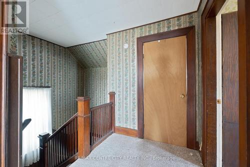 14 James Street, Strathroy-Caradoc (Nw), ON - Indoor Photo Showing Other Room