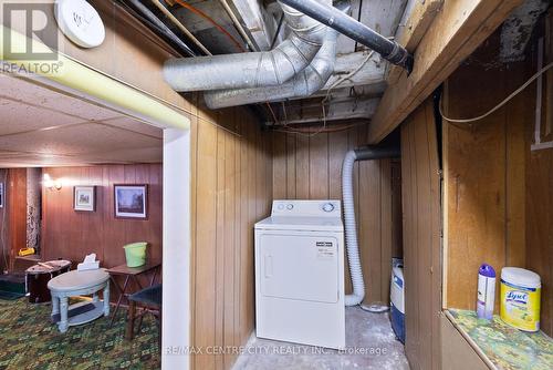 14 James Street, Strathroy-Caradoc (Nw), ON - Indoor