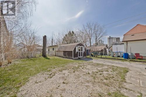 14 James Street, Strathroy-Caradoc (Nw), ON - Outdoor