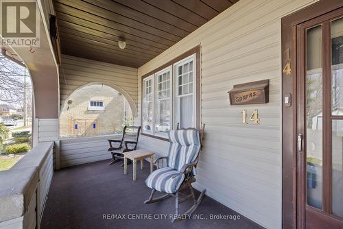 14 James Street, Strathroy-Caradoc (Nw), ON - Outdoor With Exterior