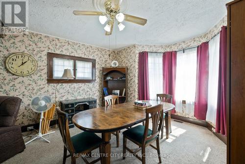 14 James Street, Strathroy-Caradoc (Nw), ON - Indoor Photo Showing Dining Room