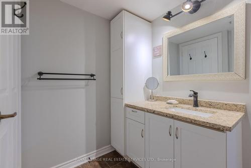 107 - 4013 Kilmer Drive, Burlington, ON - Indoor Photo Showing Bathroom