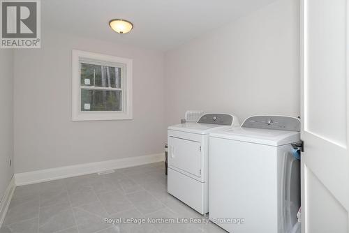 429 Fox Run Drive, Temagami, ON - Indoor Photo Showing Laundry Room