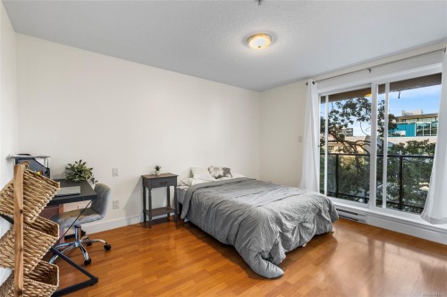 321-2829 Peatt Rd, Langford, BC - Indoor Photo Showing Bedroom