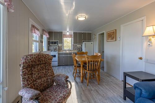 Vue d'ensemble - 49 Rue Des Chalets, Portneuf, QC - Indoor Photo Showing Dining Room
