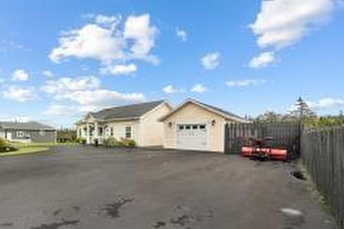 19 Quarry Road, Torbay, NL 