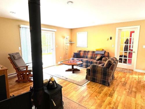 5735 West Bay Rd, Roberta, NS 