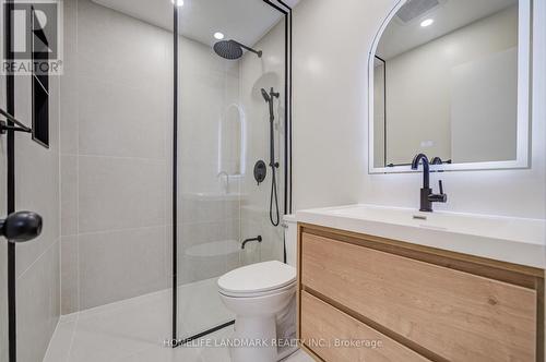 319 Hillside Drive, Mississauga, ON - Indoor Photo Showing Bathroom