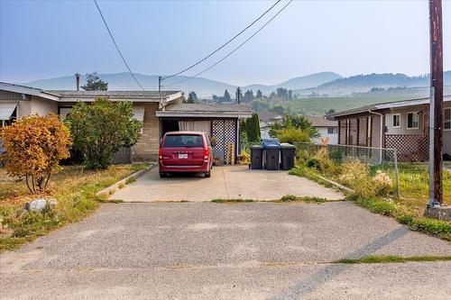 155 Langford Road, Kelowna, BC - Outdoor