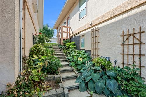 31-1575 Springhill Drive, Kamloops, BC - Outdoor