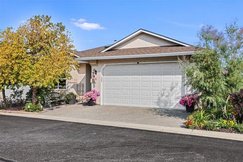 31-1575 Springhill Drive, Kamloops, BC - Outdoor