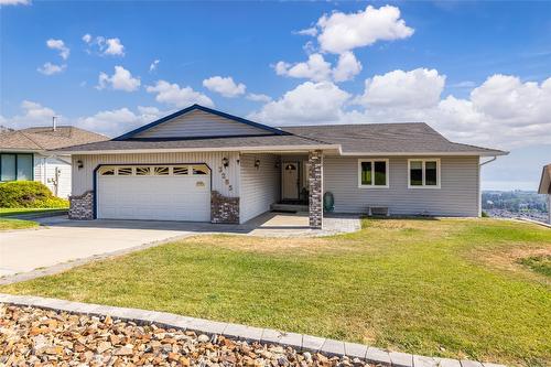 3285 Sundance Drive, West Kelowna, BC - Outdoor