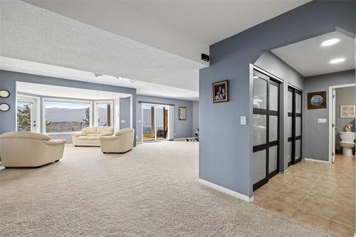 3285 Sundance Drive, West Kelowna, BC - Indoor Photo Showing Other Room