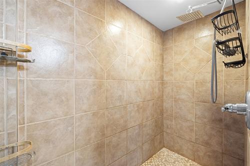 3285 Sundance Drive, West Kelowna, BC - Indoor Photo Showing Bathroom