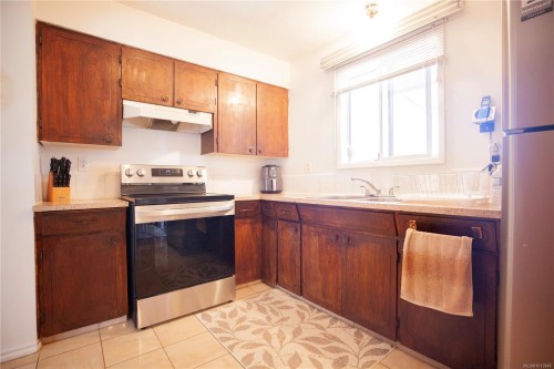 3125 Highfield Rd, Duncan, BC 