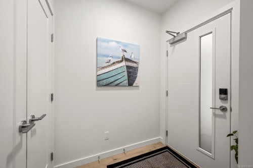 406-536 Island Hwy South, Campbell River, BC - Indoor Photo Showing Other Room