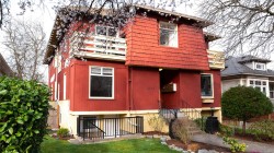 2312 Wark St  Victoria, BC V8T 4G6