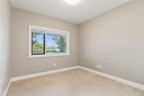 101-1145 Sikorsky Rd, Langford, BC - Indoor Photo Showing Other Room