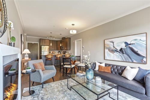 101-1145 Sikorsky Rd, Langford, BC - Indoor Photo Showing Living Room