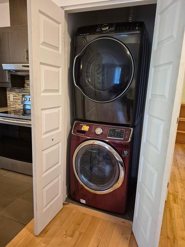 Autre - 101-10294 Boul. St-Laurent, Montréal (Ahuntsic-Cartierville), QC - Indoor Photo Showing Laundry Room