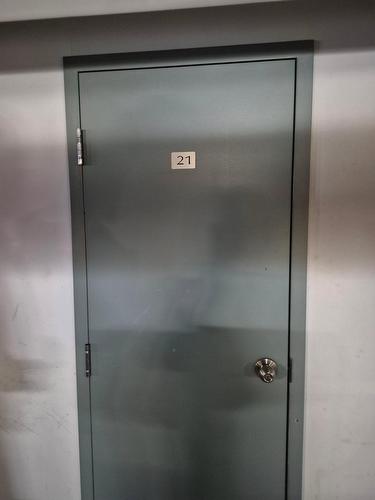 Rangement - 101-10294 Boul. St-Laurent, Montréal (Ahuntsic-Cartierville), QC - Indoor