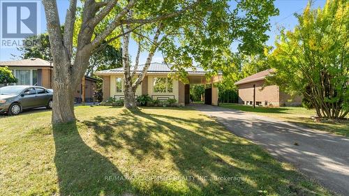 7 MAY AVENUE  Belleville, ON K8P 2N8