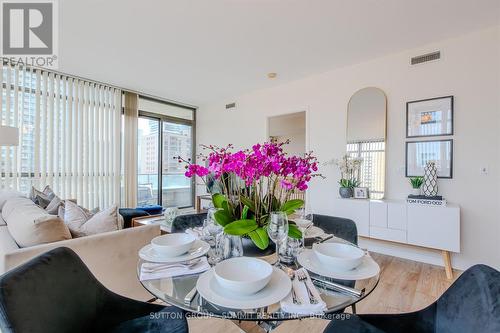 801 - 281 Mutual Street, Toronto, ON - Indoor Photo Showing Dining Room