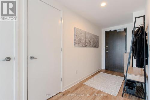 801 - 281 Mutual Street, Toronto, ON - Indoor Photo Showing Other Room