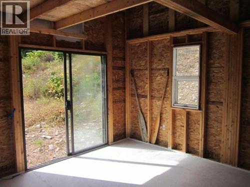 200 Lower Arrow Lake, Castlegar, BC 