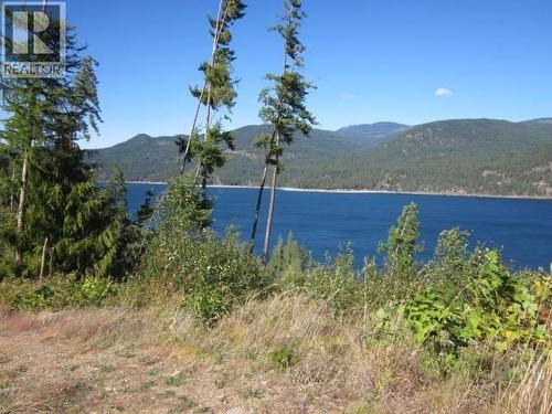200 Lower Arrow Lake, Castlegar, BC 
