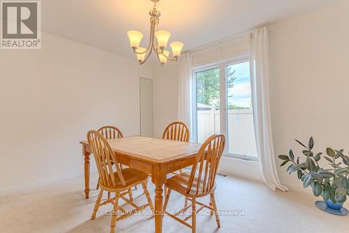 612 Chenier Way, Ottawa, ON - Indoor Photo Showing Dining Room