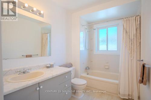612 Chenier Way, Ottawa, ON - Indoor Photo Showing Bathroom