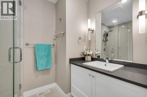 Primary Ensuite - 2490 Tuscany Drive Unit# 24, West Kelowna, BC - Indoor Photo Showing Bathroom