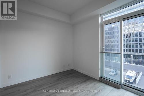 405 - 100 Bond Street E, Oshawa (Central), ON 